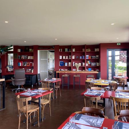 Logis Hotel & Restaurant De L'Aerodrome De La Baie De Somme Buigny-Saint-Maclou المظهر الخارجي الصورة